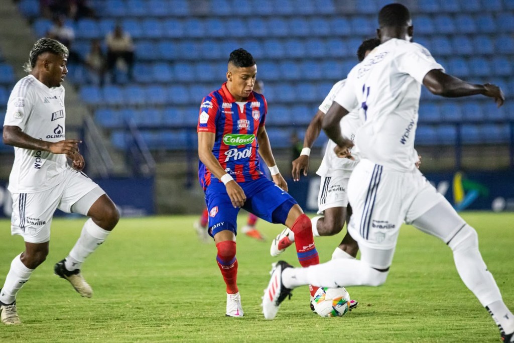 Unión y Junior empatan 0-0 en el Sierra&nbsp;Nevada