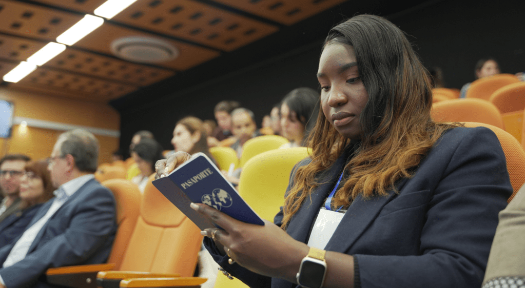 ¿Sueñas con estudiar en España? Estas becas de ICETEX cubren el 50 % de tu&nbsp;maestría