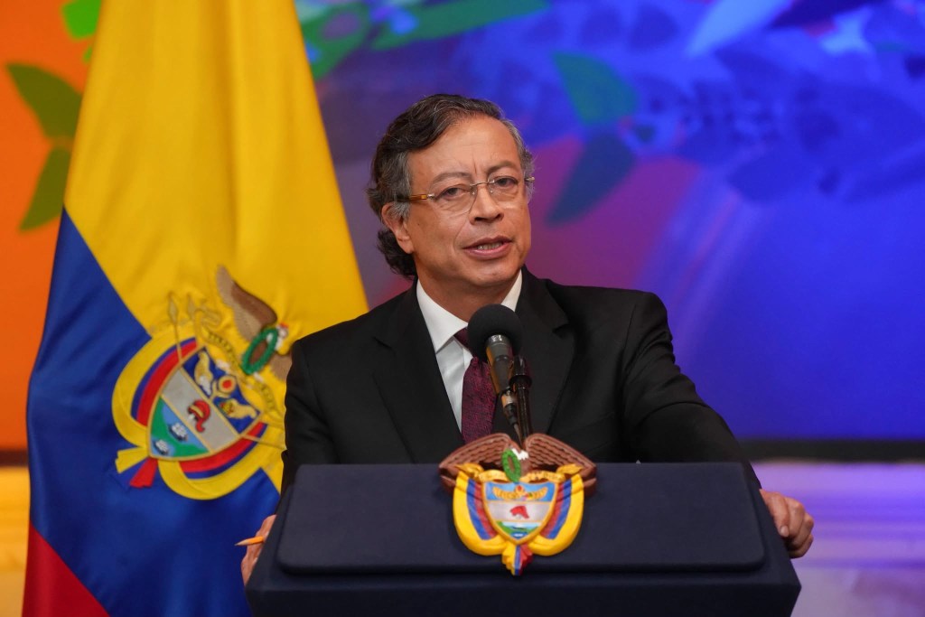 Gustavo Petro: luces y sombras de un gobierno que cambió, pero no&nbsp;tanto